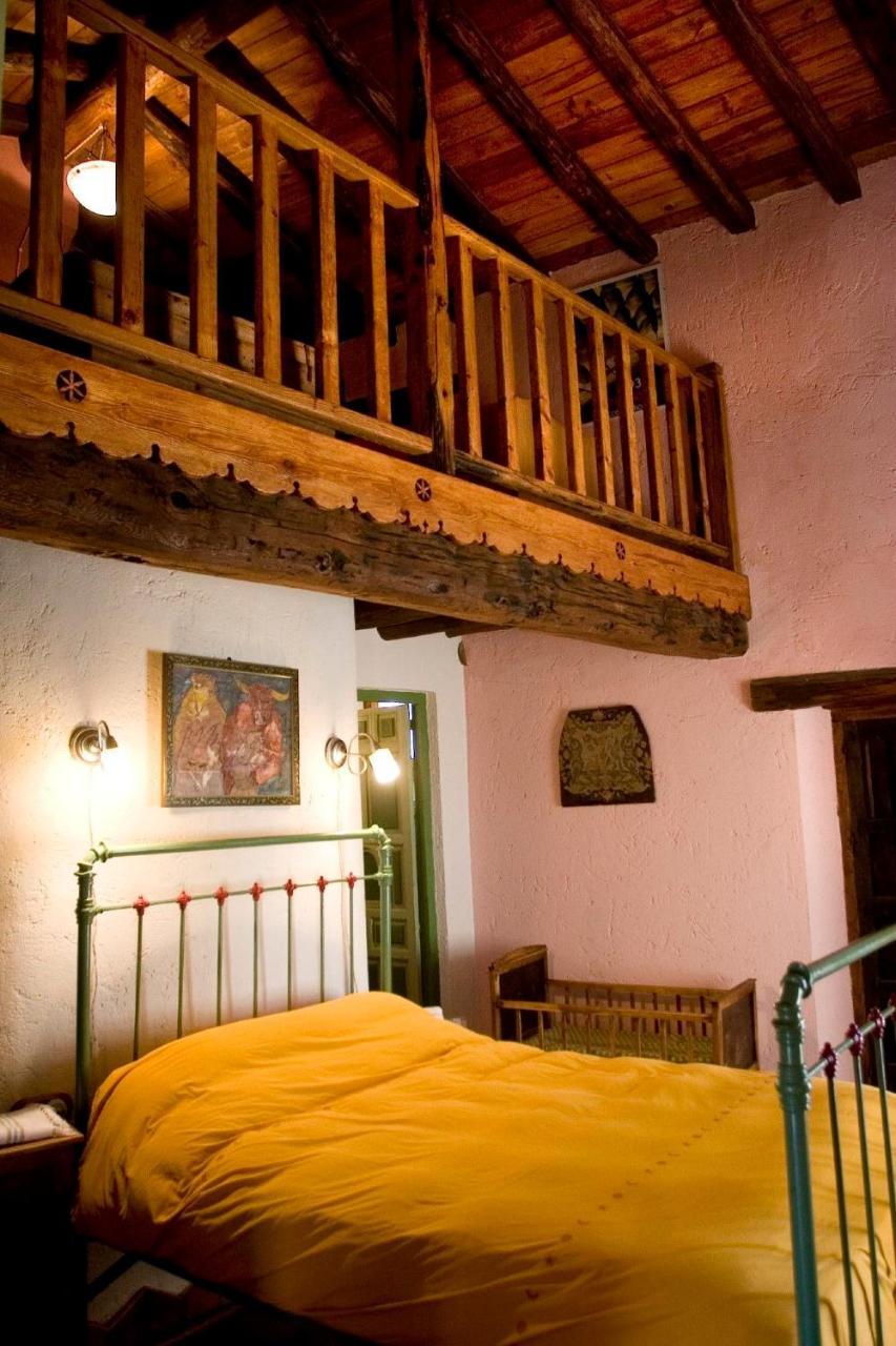 Molino Rio Alajar Guest House Exterior photo